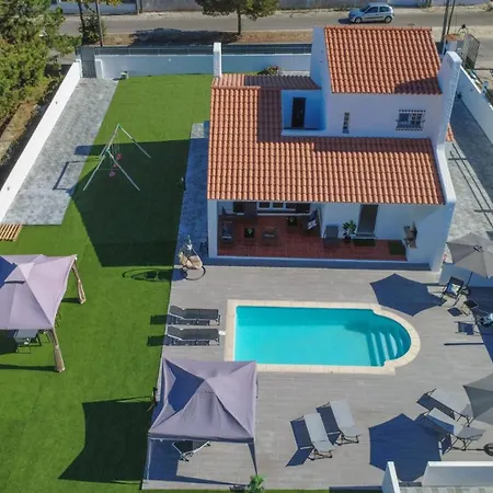 Marisol Village Nyaraló Corroios